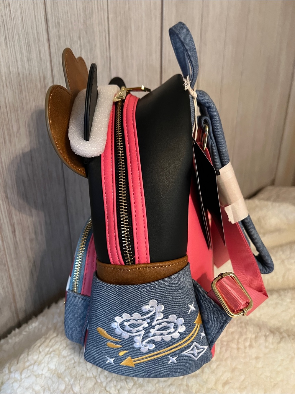 Disney Loungefly Mickey Cowboy Bag NWT - Picture 6 of 8